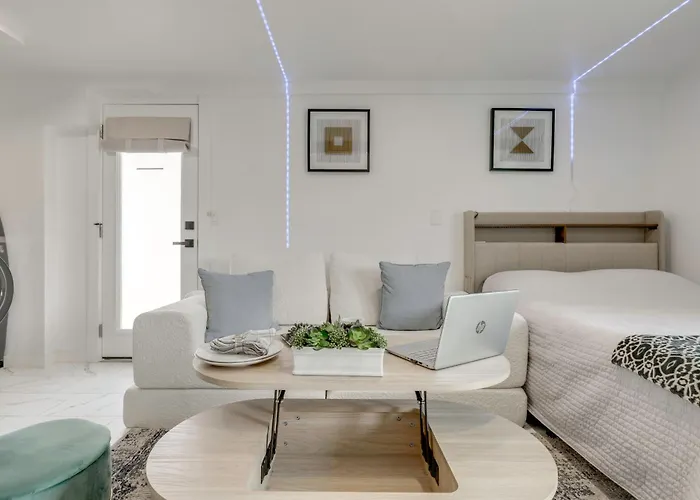 Apartment Sleek 4 Mi To Dtwn Phoenix: Pets Welcome! Phoenix